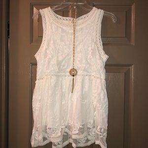 Entro White Lace Top!